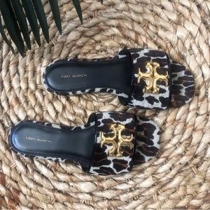 Tory Burch Eleanor Slide in Leopard with Gold Medallion Logo Sandals Size 6